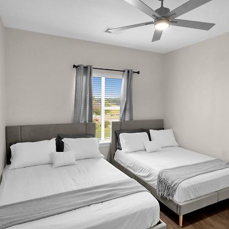 Spacious Castle W Gym Pool Free Parking I Walk To Dowtown N Broadway Νάσβιλ Εξωτερικό φωτογραφία